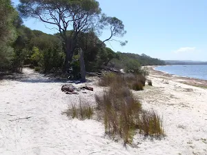 Intersection of Hobart Beach and track to camping area