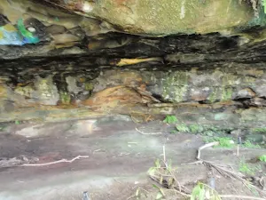 cave next to the Cammeraygal Water View sign