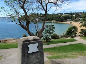 Monument in Greens Point Park