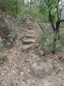 Rock steps near Florabella Pass Int.