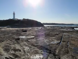 Rockshelf and lighhouse