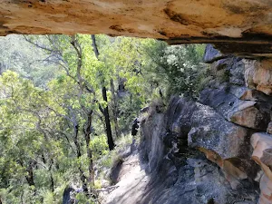 Small cave between Pisgah Rock and Erskine Creek