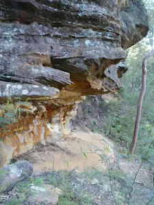 Overhang above track