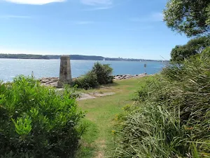 Track near Greens (Laings) Point