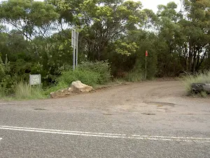 The Squeeze Way near Garie Rd