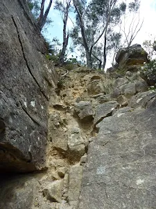 Climbing up the Korrowall Knife-edge