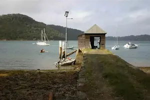 Towlers Bay Walk