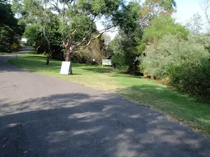 Intersection at Steele Point