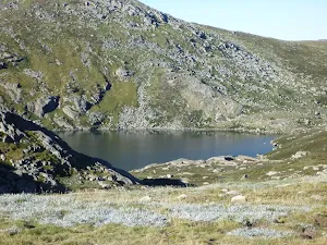 Blue Lake from the Main Range and Blue Lake track intersection