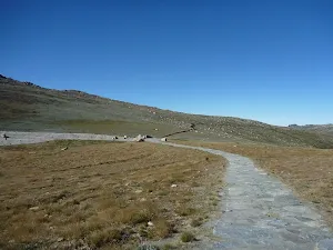 Looking to Rawson Pass from the north
