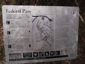 Sign at eastern end of Federal pass