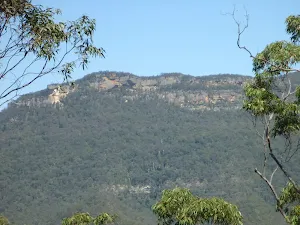 Mt Solitary from the Sublime Point trail