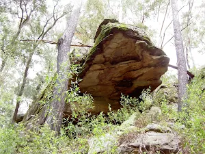 Rock Formation en route Palona Caves