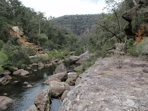 Rock shelf beside Erskine Creek
