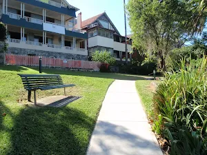 Grand homes to enjoy in Cremorne Reserve