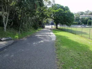 Driveway leading to Vaucluse Rd