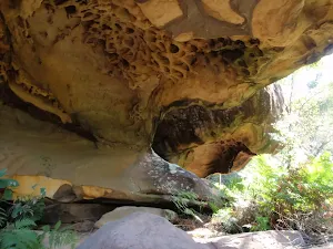 Caves at base of Defile Track