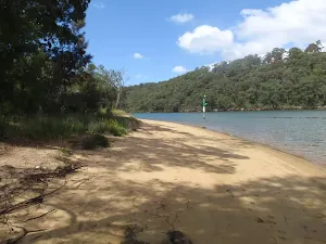 mickeys point beach