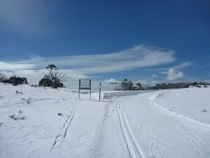 Nearing intersection with signpost