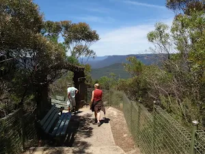 The Three Sisters Footpath