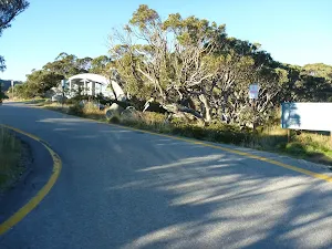 Toilet and road at Charlotte Pass