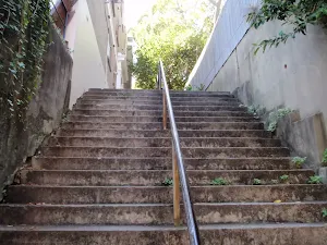 Steps above Waruda St