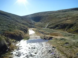 Main Range track looking down to Carruthers Creek from the south