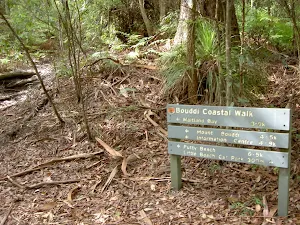 Signpost en route to Little Beach