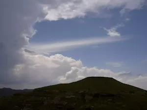 Lockleys Pylon storm approaching