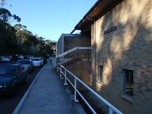 Footpath past old Chowder Bay dining hall