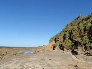 Norah Head rockshelf