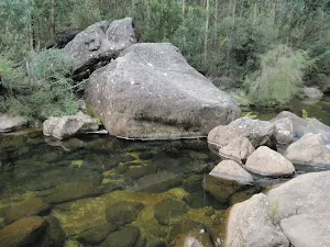 Rock hopping on Erskine Creek