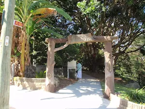 Archway at Bogota Ave Lookout