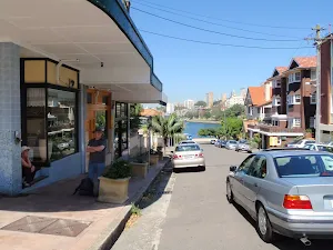 Neutral Bay (Hayes Street) Shops