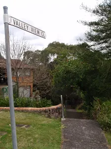 Valley View Close sign