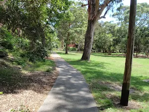 Path leading through Nielsen Park