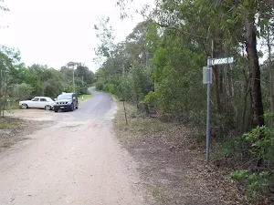 Sign at the end of Raymond St