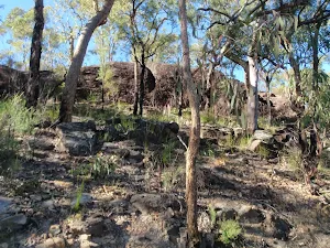 Some nice rocks formation beside the trail