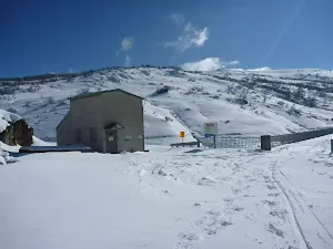 Building on south side of Guthega Dam
