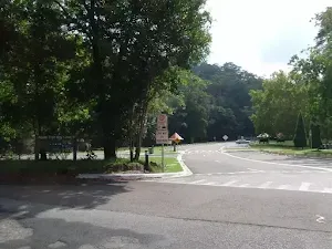Apple Tree Bay Road