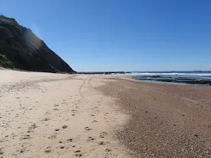 beach between Burwood rocks and Merewether baths