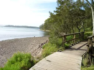 Foreshore Track Green Point Reserve
