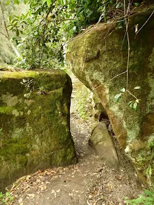 Track squeezing through gap in rock south of Berowra Creek campsite
