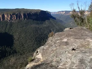 Rock shelf on north edge of Thor Head