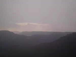 View along the track to Golf Links Lookout